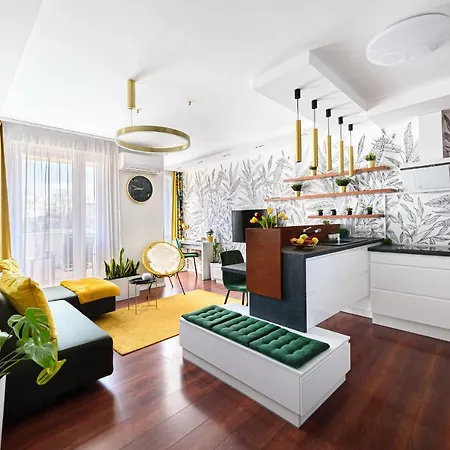 Hid19 Apartman Gyor Belvaros-Free Parking-Terrace Az Rq Vizi Elmenypark Es Gyogyfuerdonel Exterior photo
